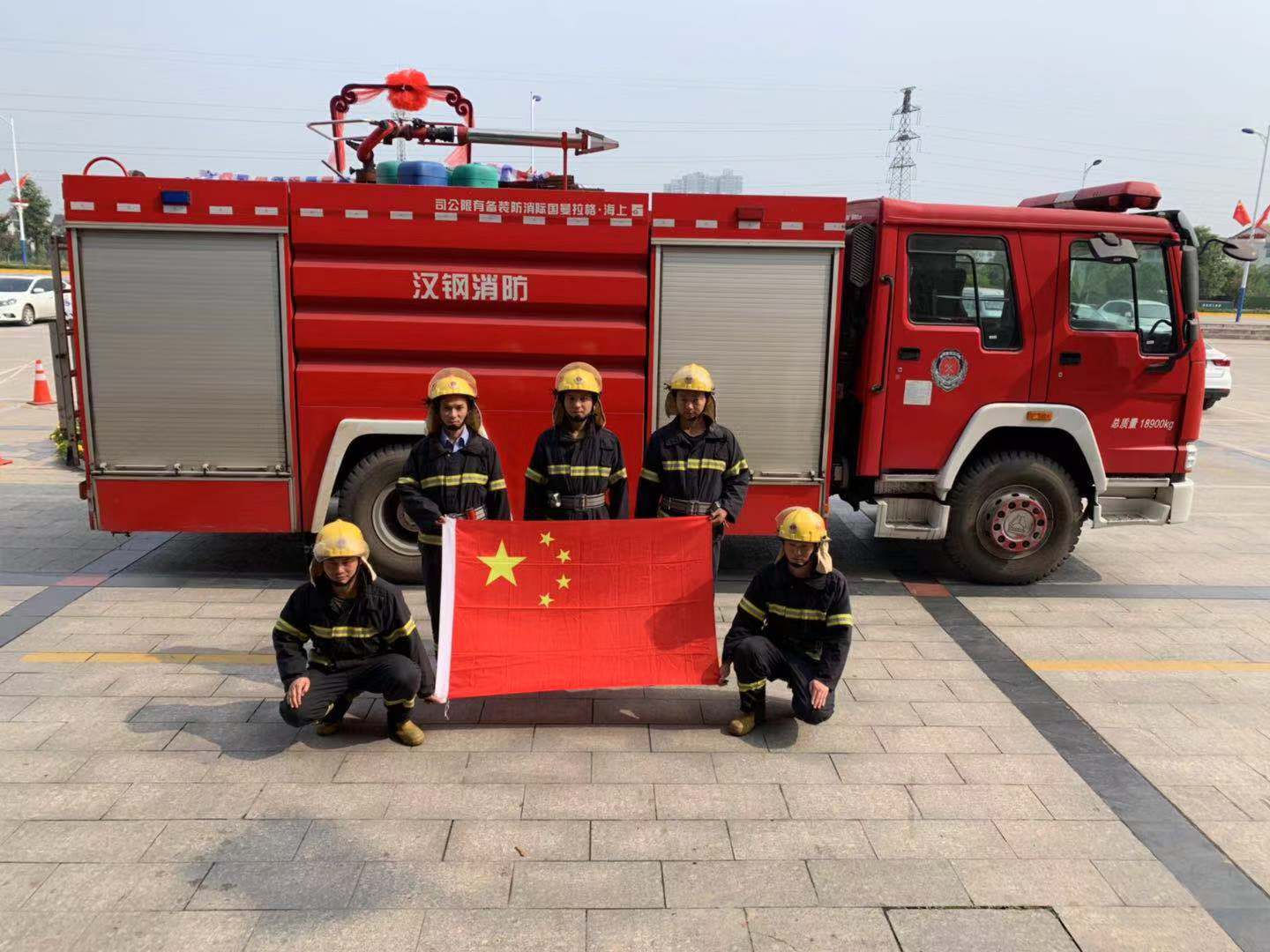 【鋼城文苑】我用忠誠 護您長安 祝福祖國 繁榮昌盛