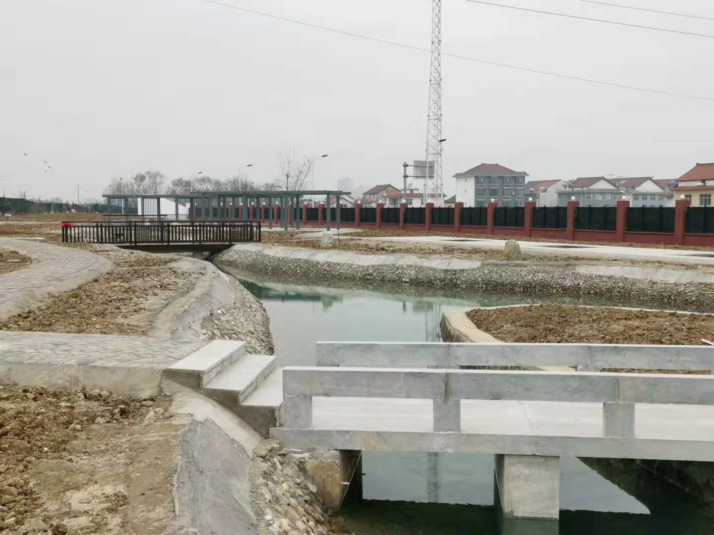 【美麗漢鋼】公司廠區(qū)美化亮化又添新光彩