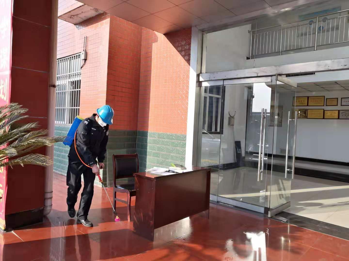 【鋼城文苑】致敬，疫情中最可愛的人