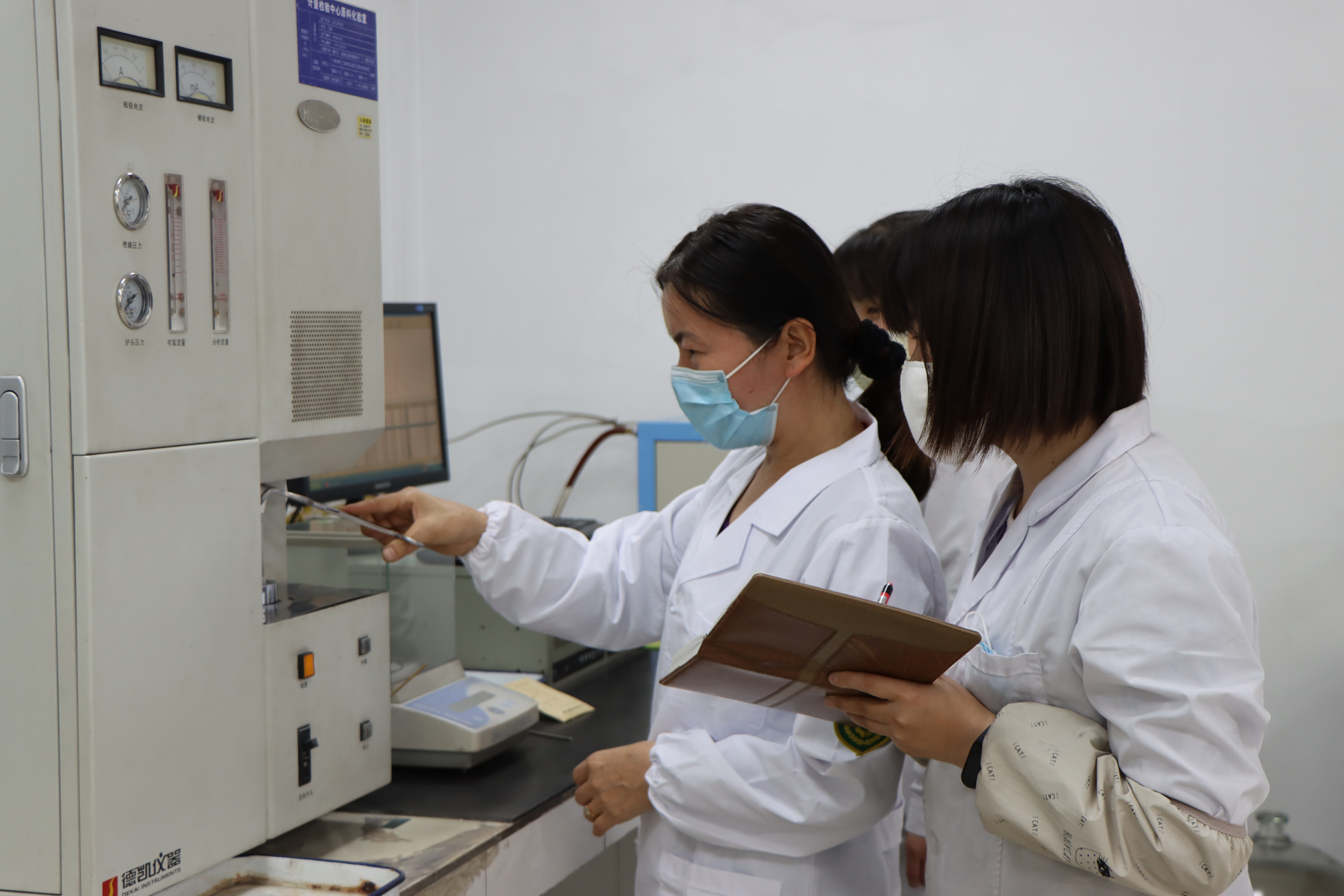 【工匠風采】扎根基層，默默奉獻，用精湛的技藝和執(zhí)著的態(tài)度詮釋匠心精神——記2018-2019年度“漢鋼工匠”張小紅