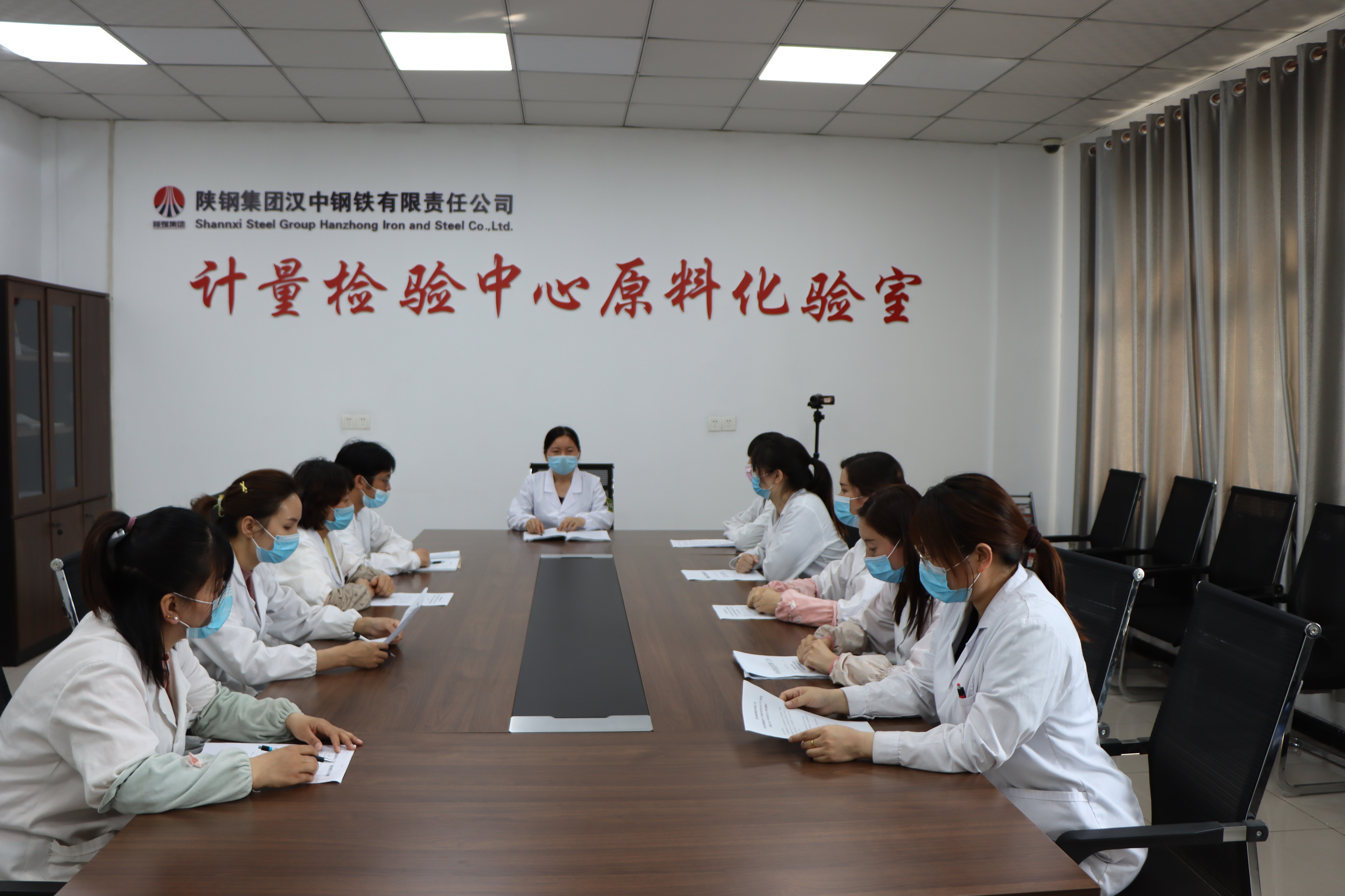 【工匠風采】扎根基層，默默奉獻，用精湛的技藝和執(zhí)著的態(tài)度詮釋匠心精神——記2018-2019年度“漢鋼工匠”張小紅