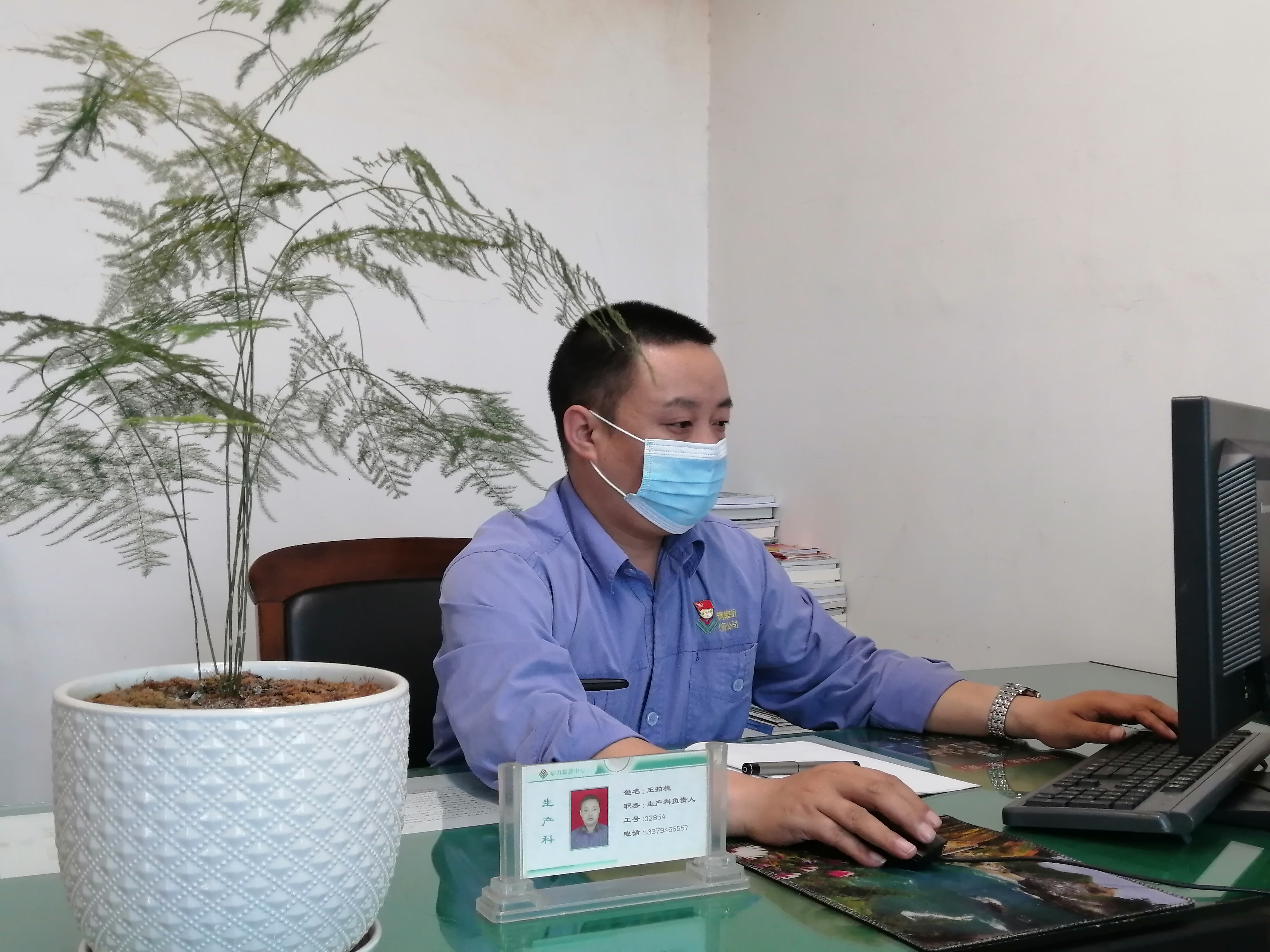 【先進典型】人生也可以這樣敘寫——記漢中市青年科技獎獲獎者王茹桂