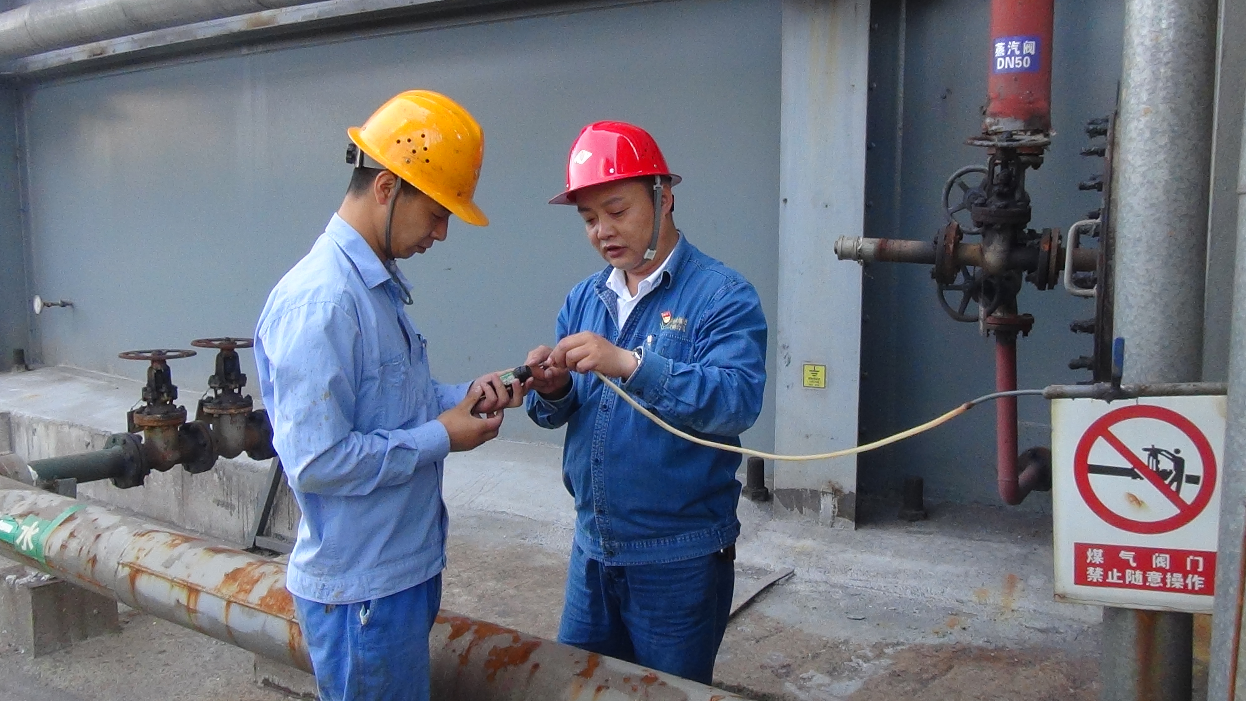 【先進(jìn)典型】人生也可以這樣敘寫——記漢中市青年科技獎(jiǎng)獲獎(jiǎng)?wù)咄跞愎? title=