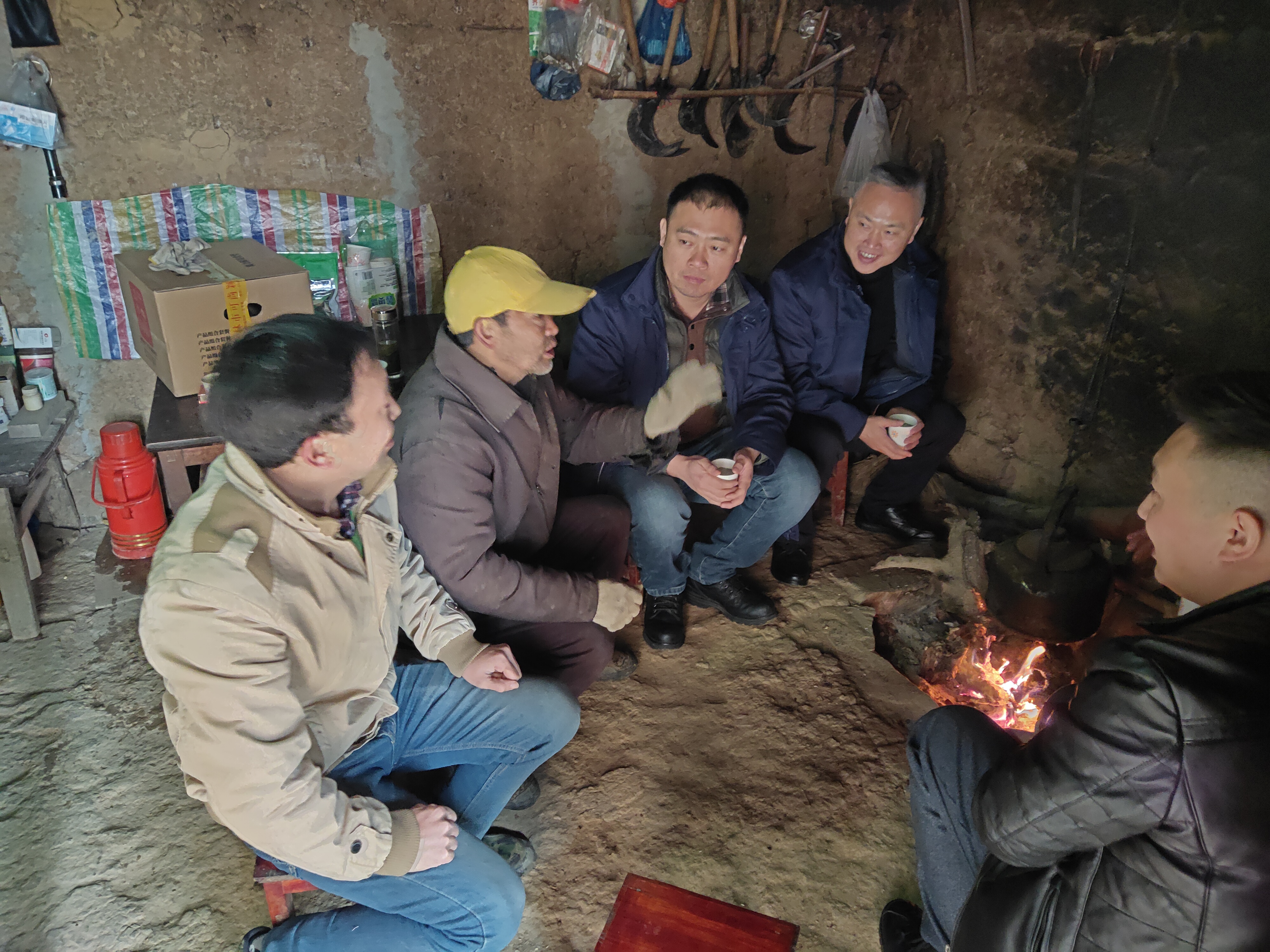 歲寒情深！公司黨委慰問“最美員工”葉成良