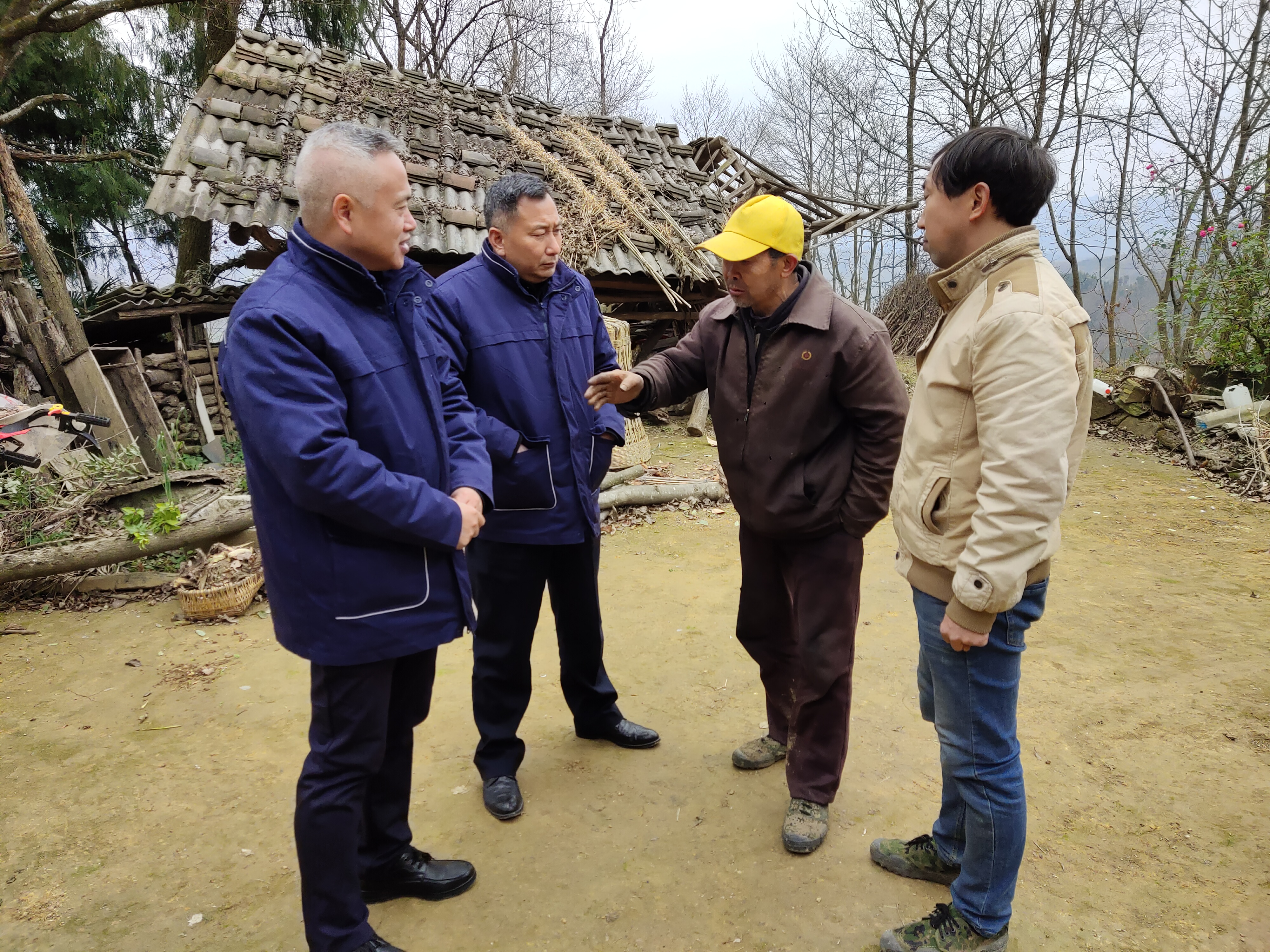 歲寒情深！公司黨委慰問“最美員工”葉成良