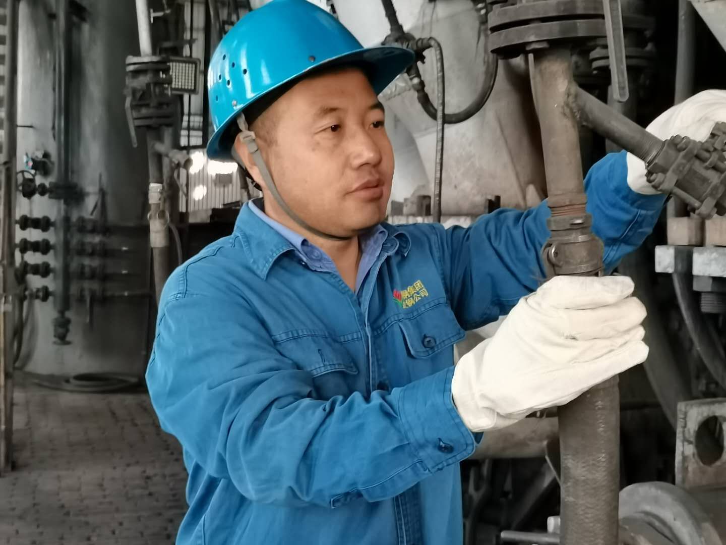 【先進典型】不忘初心的高爐人 ——記漢鋼公司優(yōu)秀共產(chǎn)黨員程宏亮